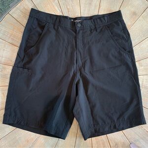 Denali shorts Black with side phone pocket - 34 waist